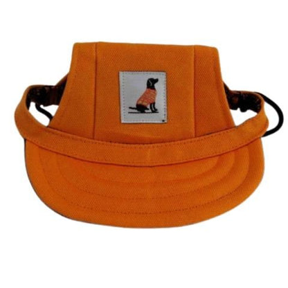 Casquette pour chien orange Mia avec inscription logo chien, bandeau ajustable et visière souple.
